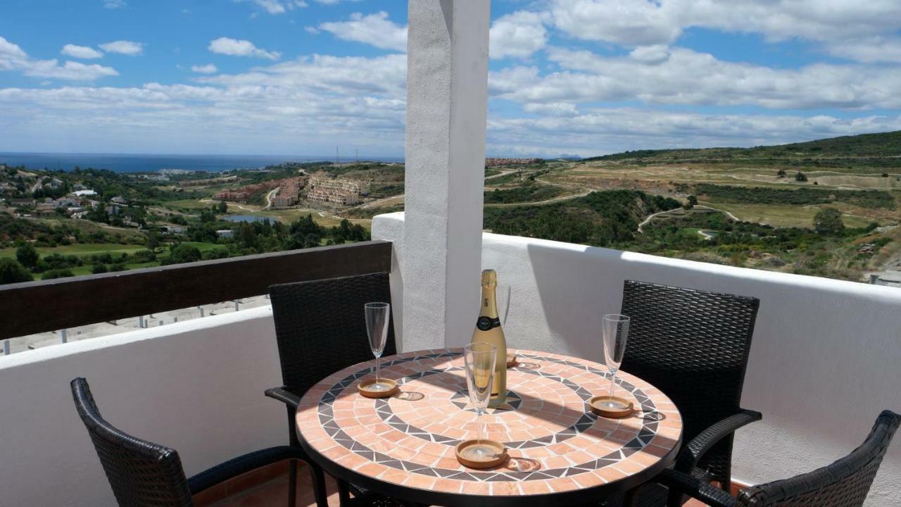 Penthouse Sea View - Valle Romano Golf Estepona Luaran gambar